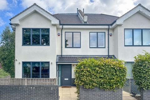 undefined, Creighton Avenue London N10
