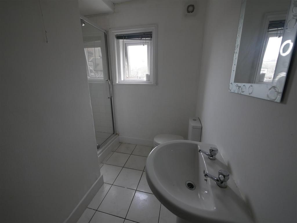 Bathroom.JPG