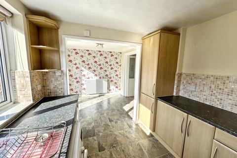 3 bedroom detached house for sale, Lon Glanfor, Belgrano, LL22 9YQ