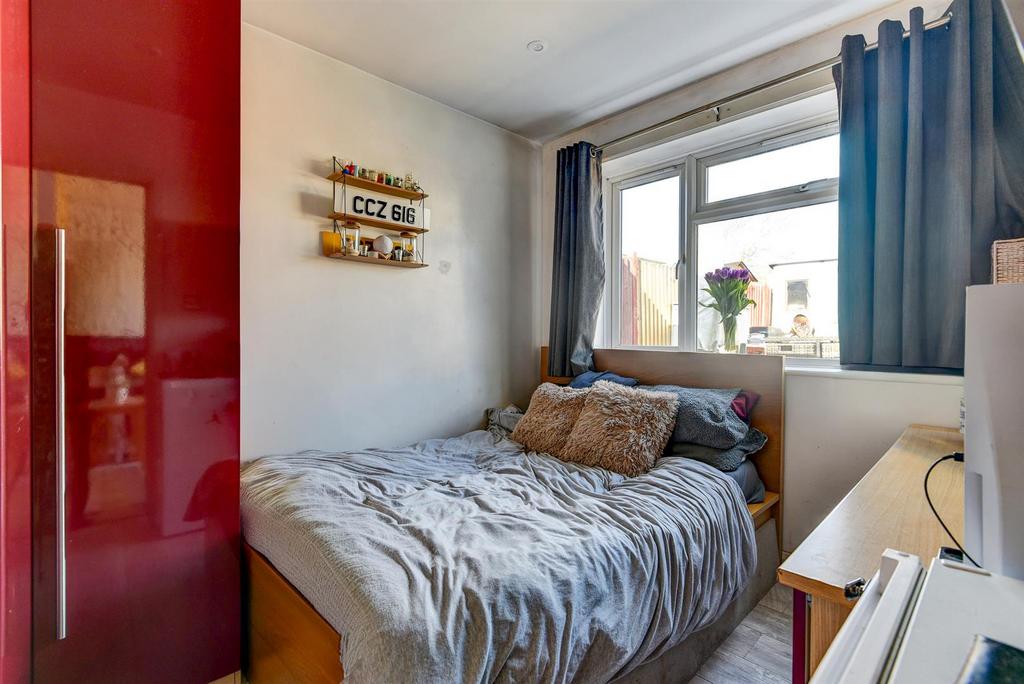 For Sale by Aspire Residential   The Strand