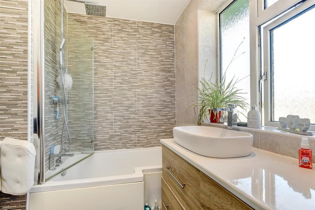 For Sale by Aspire Residential   The Strand