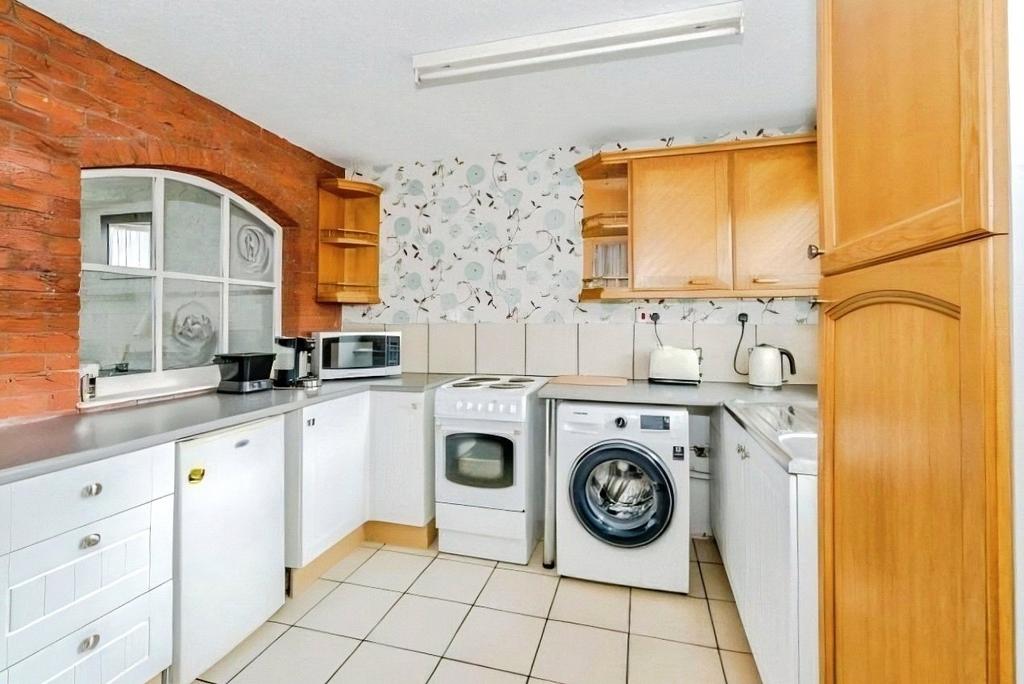 Fitted Kitchen