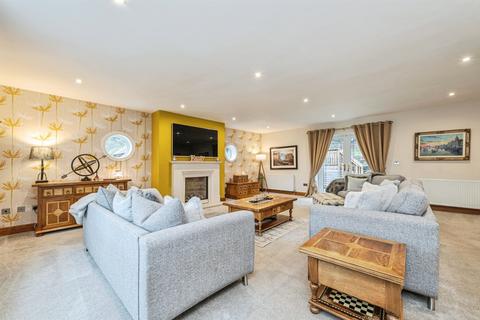 undefined, Blackbrook Court, Brighouse