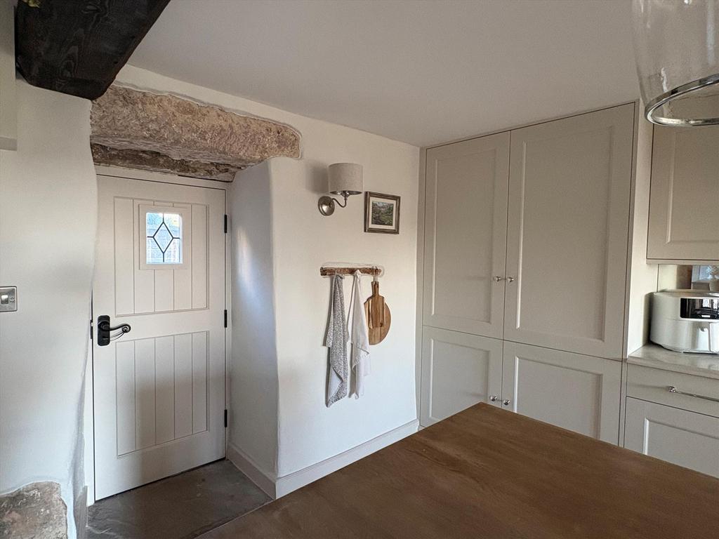 Kitchen 4