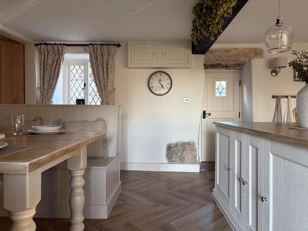 Kitchen Dining 5