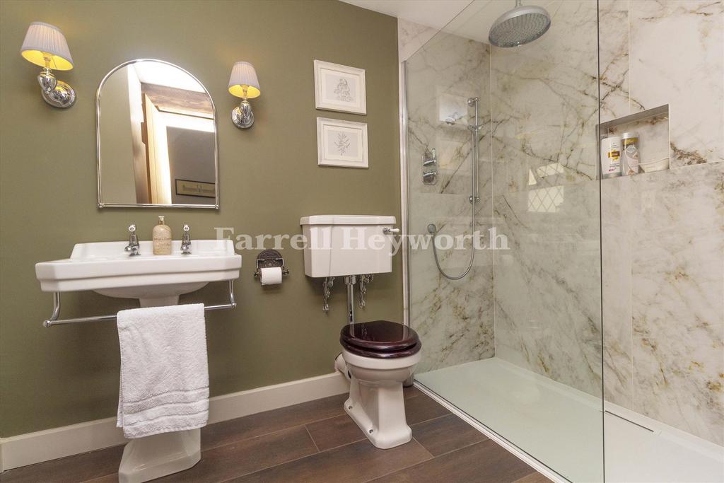 En Suite Shower