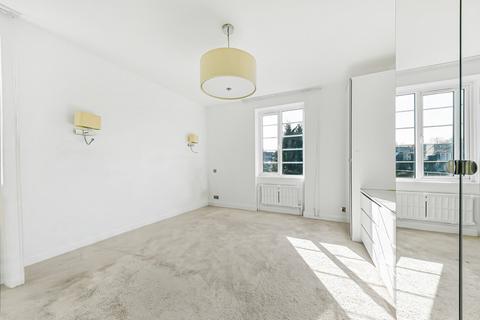 3 bedroom flat to rent, Heathway Court, Finchley Road, London