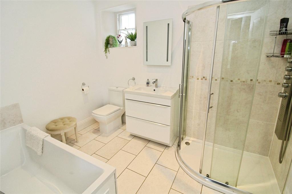 Family Bathroom/Wc