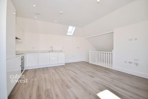 undefined, Eastmead Lavant PO18