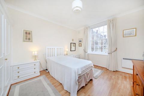 2 bedroom flat for sale, White House, Vicarage Crescent, London