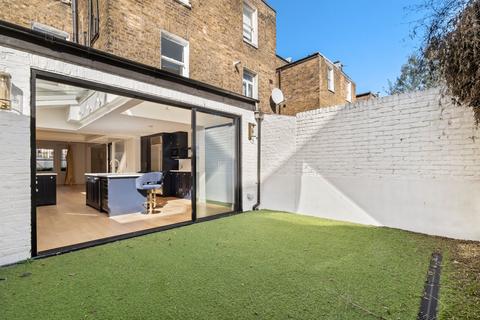 4 bedroom terraced house to rent, Anselm Road, London