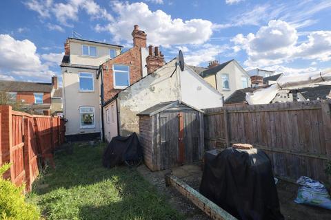 3 bedroom end of terrace house for sale, Park Road, Rushden NN10