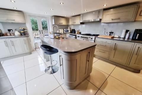 2 bedroom detached house for sale, Main Road, Shotley, IP9