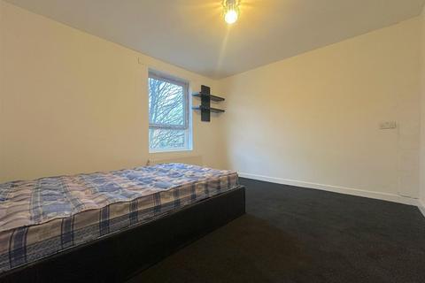 undefined, Juniper Way, Middlesex UB3