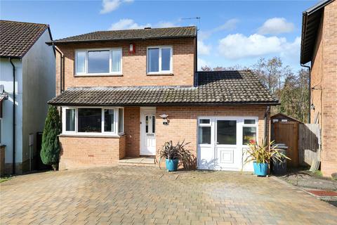 3 bedroom detached house for sale, Larkspur Gardens, Barnstaple, Devon