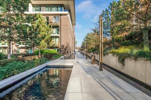 4 bedroom flat to rent, Merino Gardens, London