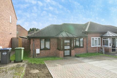2 bedroom semi-detached house for sale, Howkins Road, Rugby