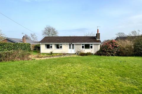 3 bedroom detached bungalow for sale, Crosemere Road, Cockshutt.