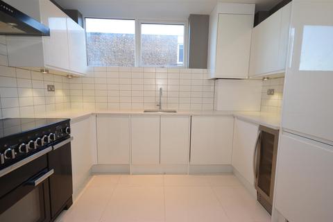 2 bedroom flat to rent, Shepherds Hill, Highgate, London