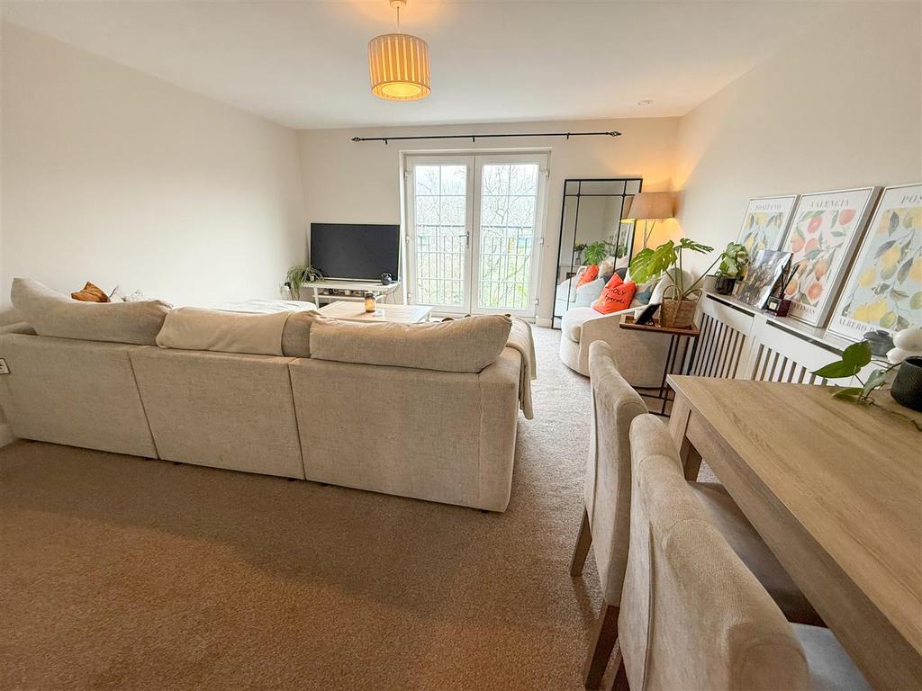 Lounge dining room