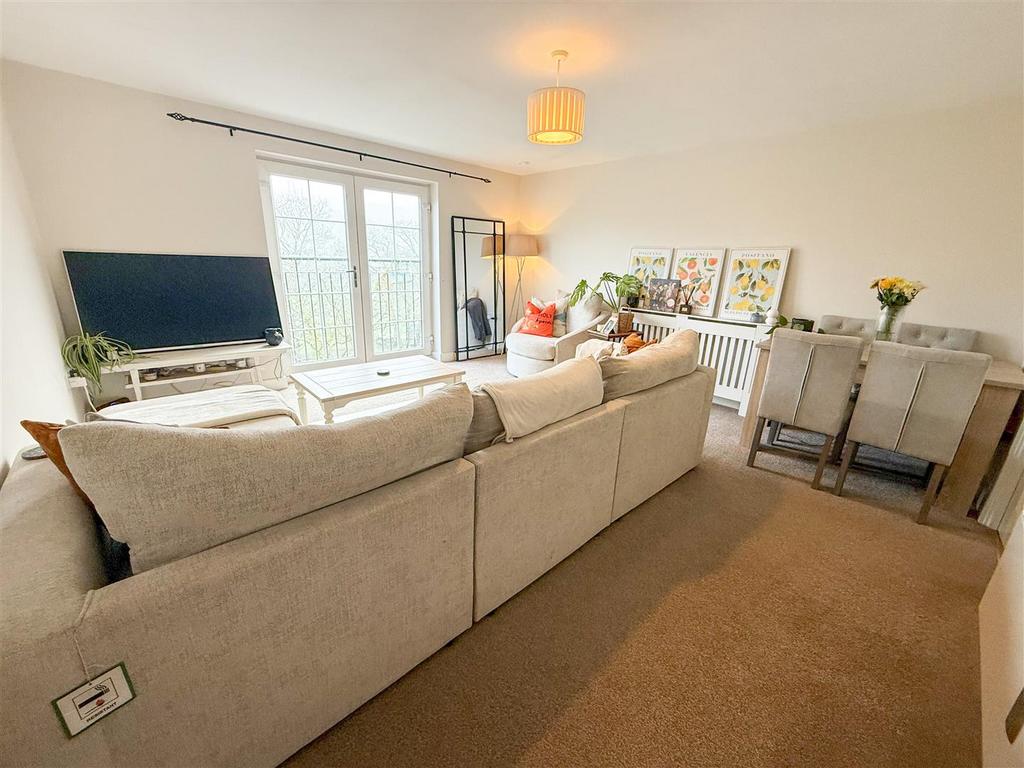Lounge dining room