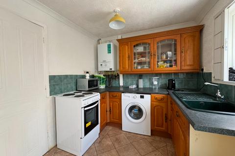 2 bedroom detached house to rent, Alderson Avenue, Rotherham, S62