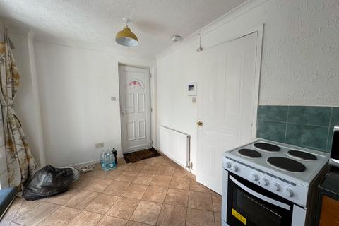2 bedroom detached house to rent, Alderson Avenue, Rotherham, S62