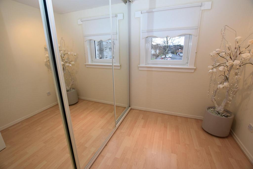 Walk-in wardrobe