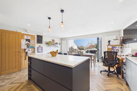 4 bedroom semi-detached house for sale, Harcombe Hill, Winterbourne Down, Bristol, BS36