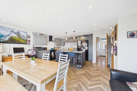 4 bedroom semi-detached house for sale, Harcombe Hill, Winterbourne Down, Bristol, BS36