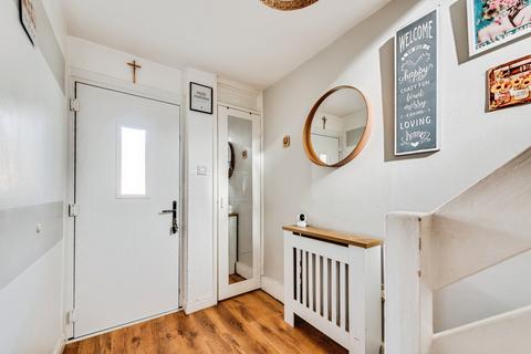 3 bedroom terraced house for sale, Cowdrey Close, Swindon, SN5