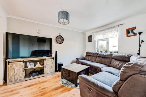 3 bedroom terraced house for sale, Cowdrey Close, Swindon, SN5