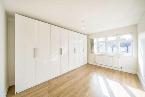 6 bedroom semi-detached house to rent, Fairfield Avenue, Hendon NW4