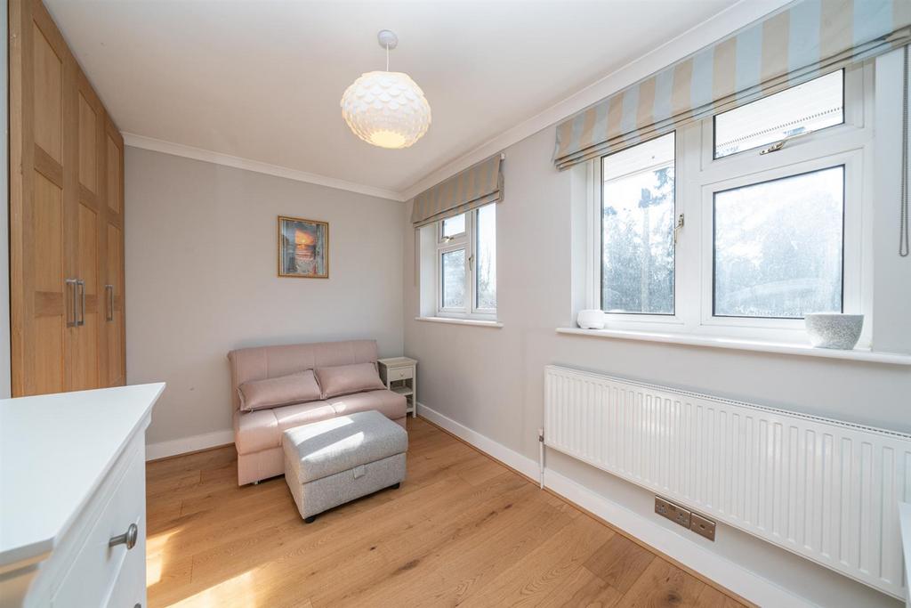 64-Ragged-Hall-Lane-9369.jpg