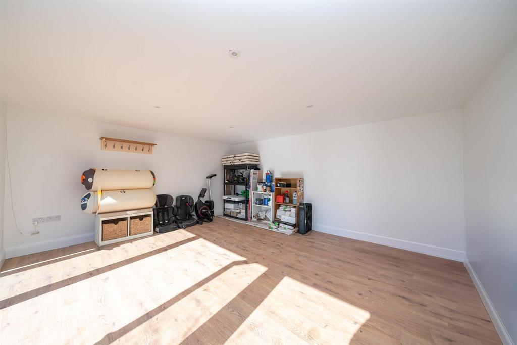 64-Ragged-Hall-Lane-9472.jpg