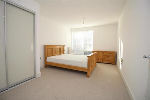 1 bedroom flat to rent, Lakeside Drive Park Royal, London