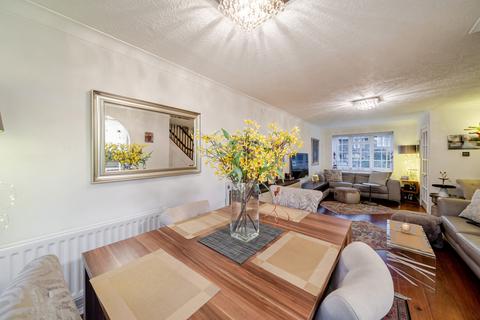 3 bedroom terraced house for sale, Carrington Square, Harrow