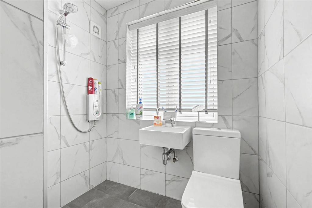 Shower Room.jpeg