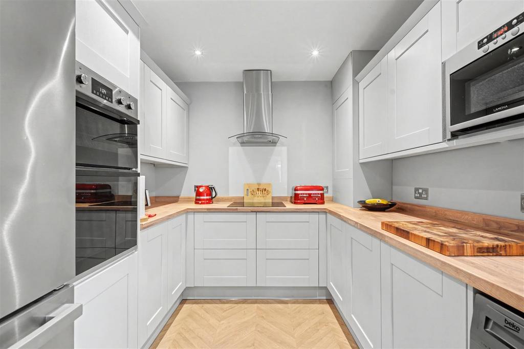 Kitchen (4).jpeg