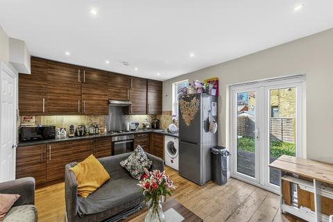 4 bedroom terraced house for sale, Wimbledon Road, London