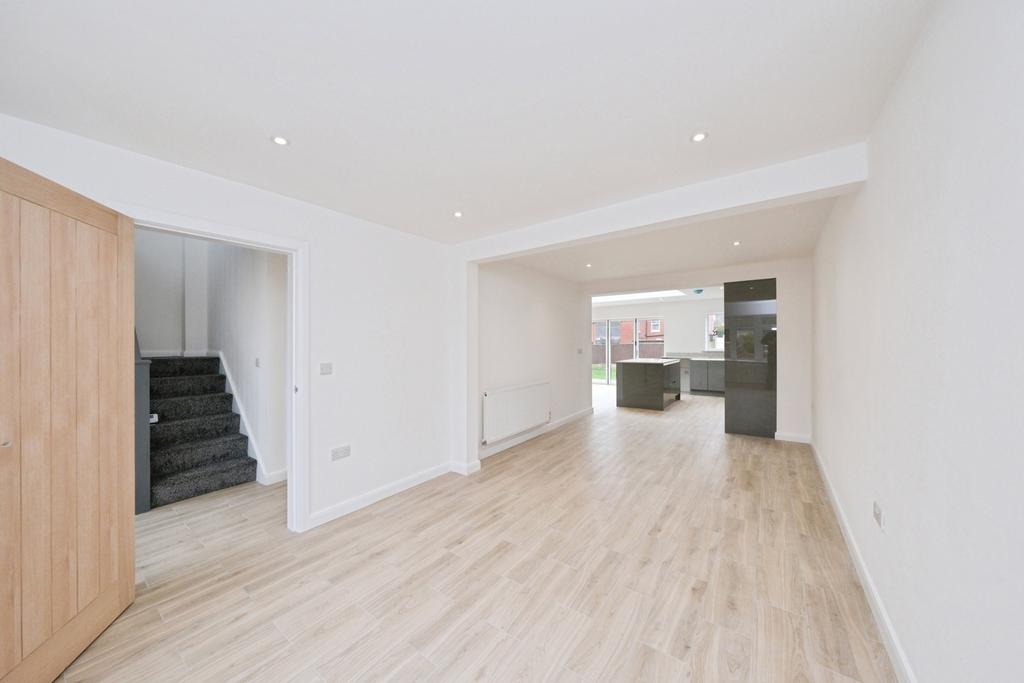 Lounge/Kitchen