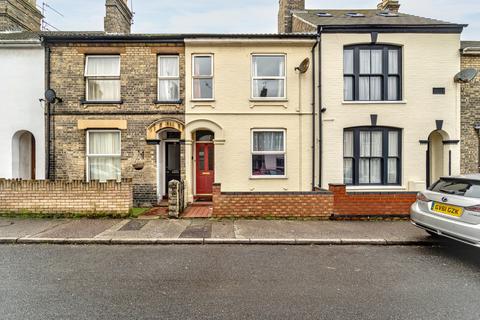 3 bedroom semi-detached house for sale, 26 Lorne Road, Suffolk, NR33 0RF