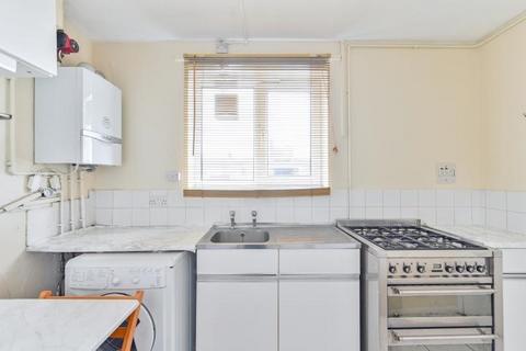 1 bedroom flat for sale, Gideon Road, London, SW11