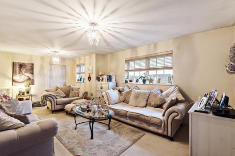 3 bedroom apartment for sale, Gardenia Road, Bromley, Kent
