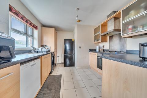 3 bedroom apartment for sale, Gardenia Road, Bromley, Kent
