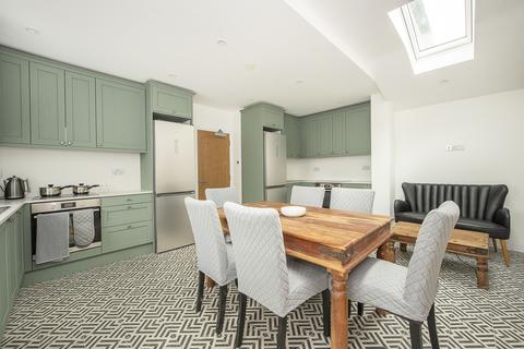 1 bedroom flat to rent, Park Avenue Whitton TW3