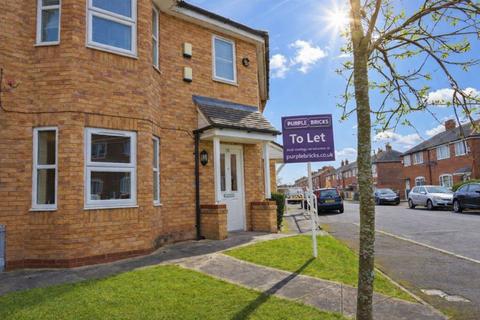 2 bedroom flat to rent, Highfield Road, Manchester, M19