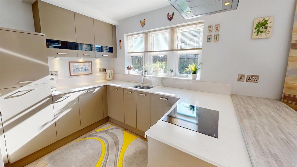 Dining Kitchen / Sitting