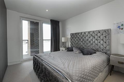 3 bedroom apartment for sale, Duke of Wellington Avenue, Royal Arsenal SE18