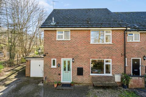 3 bedroom end of terrace house for sale, Bois Moor Road, Chesham HP5